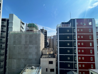 �Z�˂���̒��]�ʐ^�@-