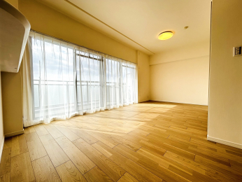 ���r���O�@��15.1����LDK�B���Ƒ��݂�Ȃł�����肭�낰��L���ł��B