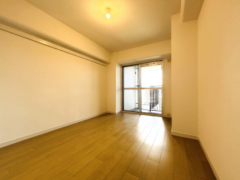 rOȊŐ@koRj[ɖʂ6̗mBׁAǊȂ߂܂B