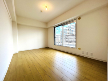 rOȊŐ@oRj[ɖʂ7.4̗mBƗȂ̂ŐÂɉ߂Ƀsb^łB