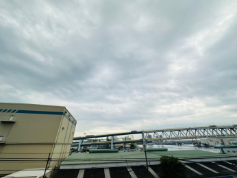 �Z�˂���̒��]�ʐ^�@-