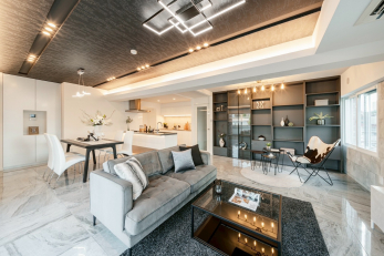 rO@QUL߂̃rO͂ƑEFlƂ̉Hɂ[ȍLł