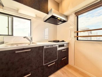 �L�b�`���@�����Z�ߐ��ɂ��Ȃ�H���t���̃V�X�e���L�b�`����