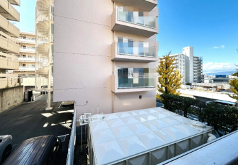 �Z�˂���̒��]�ʐ^�@�o���R�j�[����̒��]