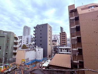 �Z�˂���̒��]�ʐ^�@�o���R�j�[����̒��]