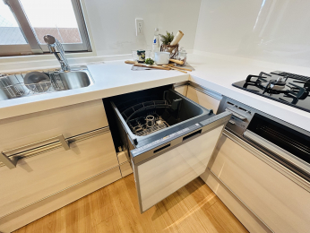 Lb`@Zɖ𗧂H򊣑@tłB