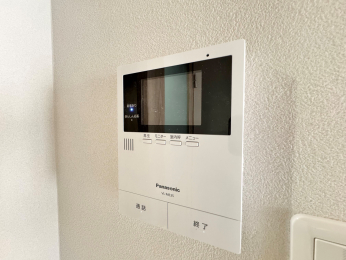 ̑ρ@qɕ֗Asuj^[tC^[z