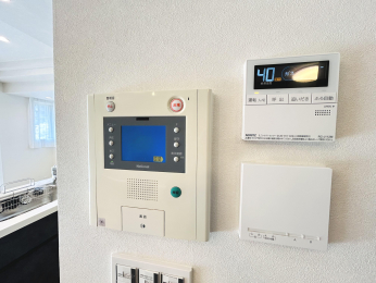 ̑ρ@q҂mFłTVj^tC^[złB