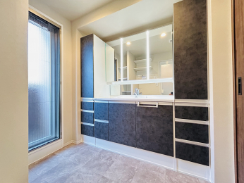 ʑEʏ@[Ղ̐ʉϑBoRj[ɏo܂B