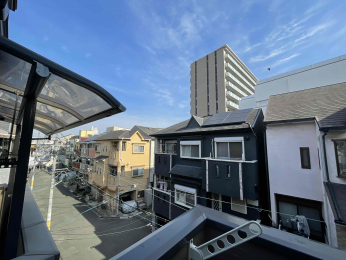 Z˂̒]ʐ^@3KoRj[̒]ł