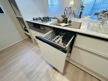 Lb`@Zɖ𗧂H򊣑@tłB