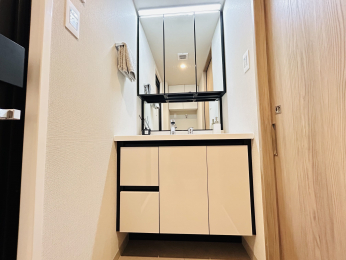 ʑEʏ@OʋtʉϑŖZ̐gxxX[YłB