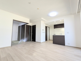 rO@̑傫ȑ疾邢郊rOɂȂĂ܂