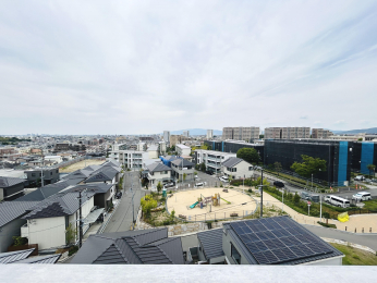 Z˂̒]ʐ^@oRj[̒]BzEʕǍDłB