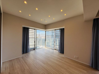 ���r���O�@-