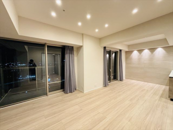 ���r���O�@�����r���O����̒��]�ǍD