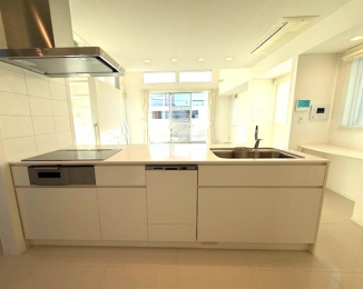 Lb`@Ζʌ^I[vLb`(Ht)@IHR