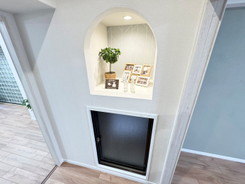 ���̑����ρ@�y�j�b�`�z���ւ̐�ɂ͂������ȃj�b�`��