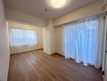 �m���@8��