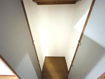 ���[�@�L���̎��[�X�y�[�X�B���[�X�y�[�X���L�x�ȈׁA���Z�X�y�[�X���L�������p���������܂��B