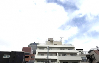 �Z�˂���̒��]�ʐ^�@�o���R�j�[����̒��]