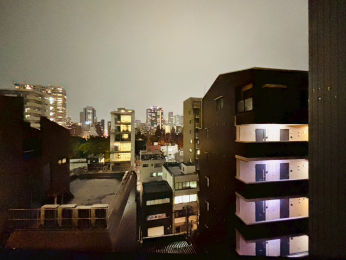 �Z�˂���̒��]�ʐ^�@-