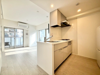 ���r���O�@��2�ʍ̌��œ������������Ղ荷�����ޖ��邢������