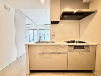 �L�b�`���@�����Z�E�ߐ��ɂ��Ȃ�H���t���̃V�X�e���L�b�`����