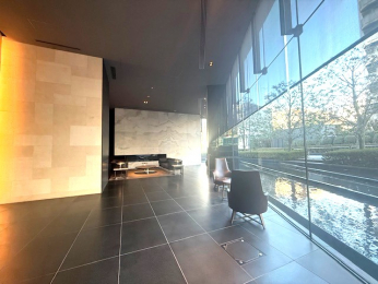 ���r�[�@�G���g�����X���r�[