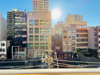 �Z�˂���̒��]�ʐ^�@-