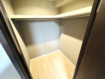 ���[�@�m����7���̃E�H�[�N�C���N���[�[�b�g�B��^���[�ׁ̈A�G�ߕ�������������[�ł��܂��B