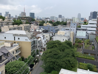 �Z�˂���̒��]�ʐ^�@�o���R�j�[����̒��]�@ ���]�ǍD�I�i�����^���[���ꕔ�]�ށj