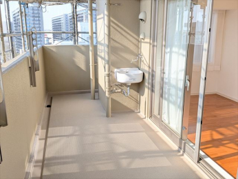 ���ʑ�E���ʏ��@���g�����Ȃ݂𐮂��₷��3�ʋ��E�V�����[�t�̐��ʉ��ϑ�ł�