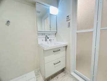 ���ʑ�E���ʏ��@�Z�������̐g�x�x���X���[�Y�̐��ʉ��ϑ�ł��B