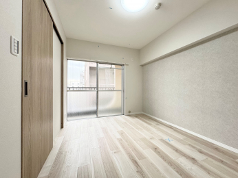 �m���@������o���R�j�[�ɖʂ��Ă���A�z������ǍD�ł��� �V��E�ǁE���S�ʓ\�ցE���������