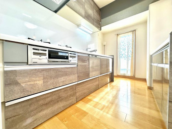 �L�b�`���@�L�b�`�����Ƀo���R�j�[�ւ̔����L���ϕ֗��ł�