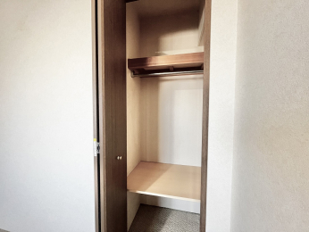 ���[�@�e�����ɂ͎��[���������Ă��܂���