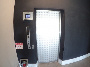 ���̑����p���@�Ď����j�^�[�t���G���x�[�^�[