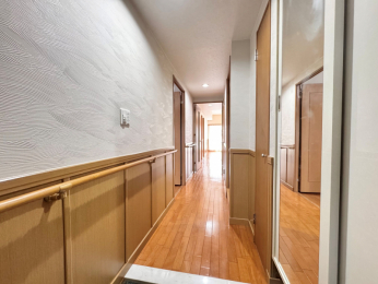 ���̑����ρ@�L���ɂ͂������ȍ��ǂ�ݒu���Ă��܂��B