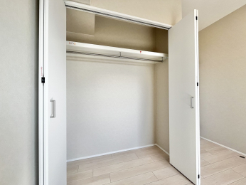 ���[�@�e�����ɂ͎��[���������Ă��܂���