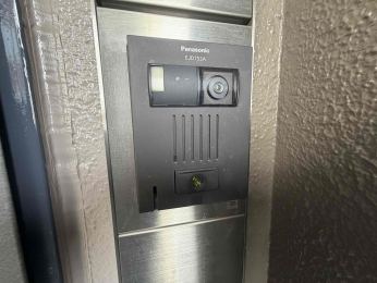 �@���j�^�[�C���^�[�z���t��