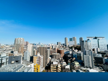 �Z�˂���̒��]�ʐ^�@-