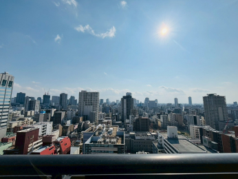 �Z�˂���̒��]�ʐ^�@-