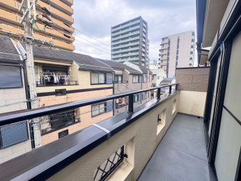 �Z�˂���̒��]�ʐ^�@�o���R�j�[����̒���!�I