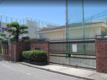 ���ӊ��@��̒��w�Z�܂Ŗ�550��