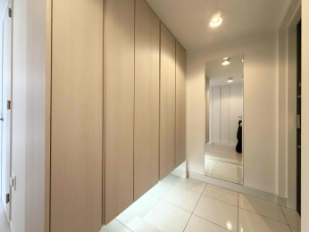 ���ց@�V���[�Y�C���N���[�N