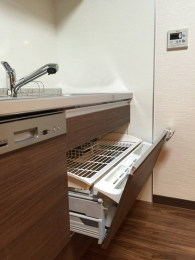 �L�b�`���@�������o�����̎��[�X�y�[�X�ł��I�V�X�e�����[�^�I�@�\�I�ȃL�b�`���ŉƎ����͂��ǂ�܂��I�i2015�N�����̎ʐ^�ƂȂ�܂��j