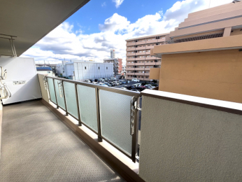 �Z�˂���̒��]�ʐ^�@-