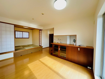 ���r���O�@3�K