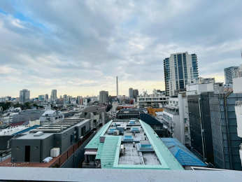 �Z�˂���̒��]�ʐ^�@-